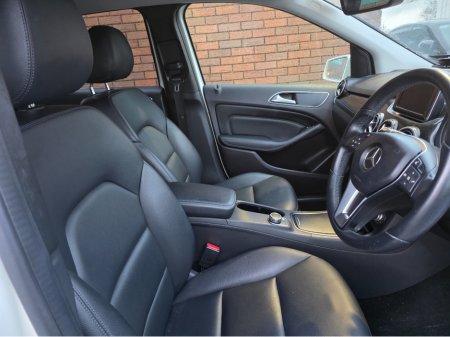 2014 Mercedes-Benz B Class MERCEDES B CLASS AUTOMATIC €11,500 thumbnail