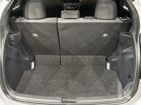 2024 Toyota Yaris - thumbnail 13