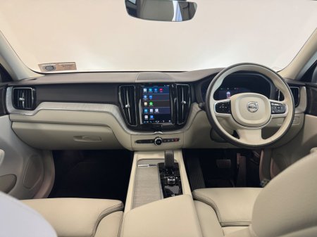 2024 Volvo XC60 - thumbnail 17