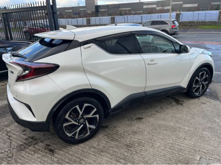 2017 Toyota C-HR 1.8 HYBRID AUTO LOW KM HIGH SPEC €16,950 thumbnail