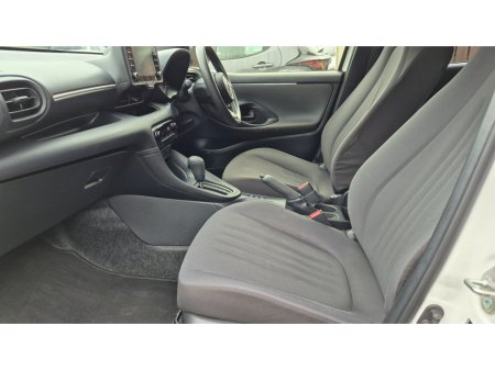 2020 Toyota Yaris Yaris 2020 1.5 Hybrid Automatic Immaculate €14,950 thumbnail