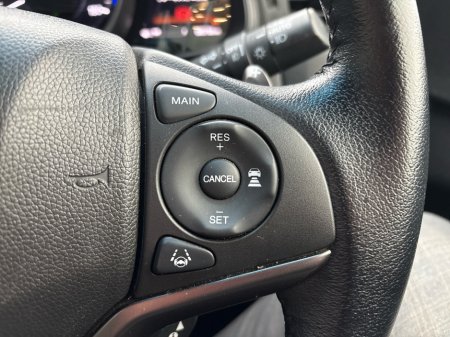 2017 Honda Fit 1.5L Petrol Hybrid Automatic thumbnail