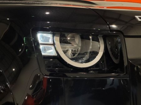 2021 Land Rover Defender Hard TOP D Mhev Auto #70 €59,950 thumbnail