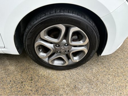 2019 Hyundai i20 ACTIVE DELUXE 5DR €12,995 thumbnail