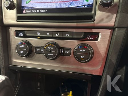 2016 Volkswagen Golf - thumbnail 20