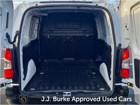 2025 Peugeot Partner PARTNER PRO PLUS1.5 HDI 100 65 thumbnail