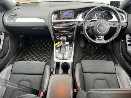 2014 Audi A4 S-LINE 2.0 TFSI // NEW 19" S-LINE ALLOYS // REVERSE CAMERA // S-LINE POWERED & HEATED SEATS €15,900 thumbnail