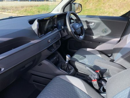 2026 Ford Transit Courier - thumbnail 2