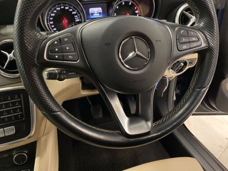 2019 Mercedes-Benz CLA Class - thumbnail 16