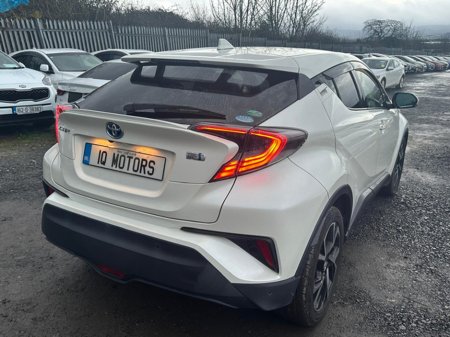 2017 Toyota C-HR - thumbnail 6