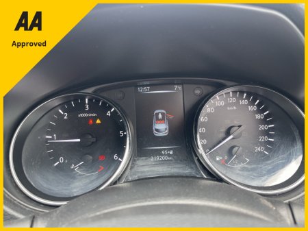 2015 Nissan Qashqai - thumbnail 5