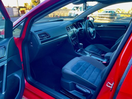 2015 Volkswagen Golf 1.4 TSI 150HP ACT HIGHLINE €12,499 thumbnail