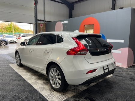 2014 Volvo V40 €10950 2014 VOLVO V40 T4 SE 1.6 AUTOMATIC / REVERSE CAMERA / CRUISE CONTROL / ELECTRIC MEMORY & HEATED SEATS €10,950 thumbnail