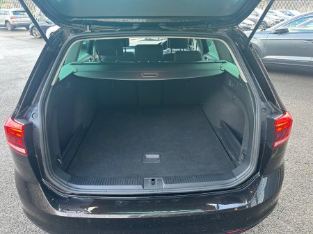 2020 Volkswagen Passat - thumbnail 23