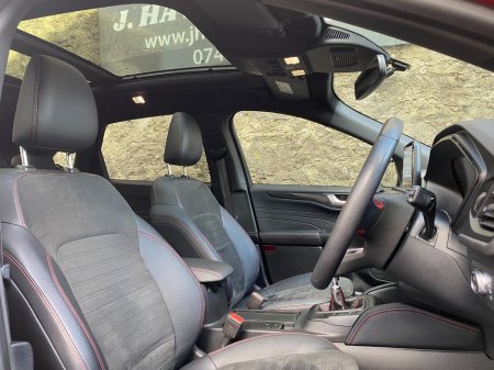 2022 Ford Kuga - thumbnail 11