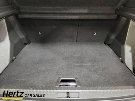 2023 Peugeot 2008 - thumbnail 17