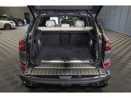 2022 BMW X5 xDrive45e M Sport €64,950 thumbnail