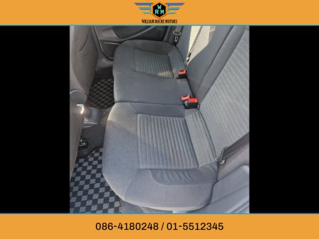 2012 Volkswagen Polo - thumbnail 19