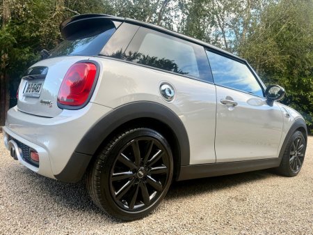 2018 MINI Hatch 2.0 COOPER S €16,950