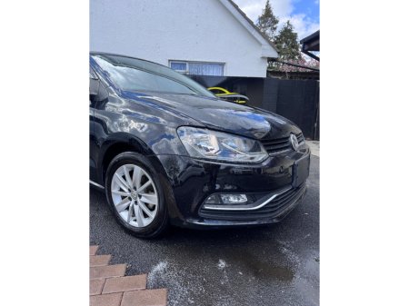 2016 Volkswagen Polo - view 2
