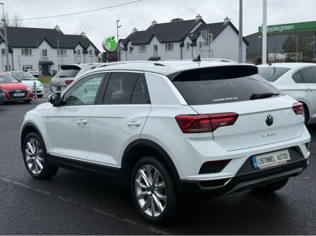2022 Volkswagen T-Roc STYLE 2.0 150BHP AUTO * REAR VIEW CAMERA, PARKING SENSORS FRONT & REAR, APPLE CARPLAY//ANDROID AUTO, ADAPTIVE CRUISE CONTROL, ISOFIX CHILD SEAT ANCHOR, DUAL ZONE CLIMATE CONTROL, 2 YEAR NEW NCT * €30,950 thumbnail