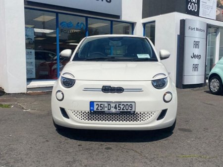 2025 Fiat 500e Icon EV 320km Range €19,950 thumbnail