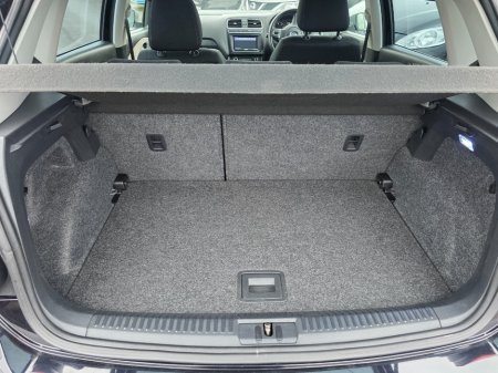 2011 Volkswagen Polo - thumbnail 15