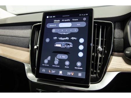 2025 Volvo XC90 T8 PHEV 455hp Plus (Dark Theme) €78,950 thumbnail