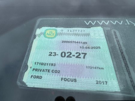 2017 Ford Focus - thumbnail 11