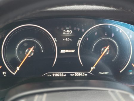 2019 BMW 5 Series - thumbnail 24