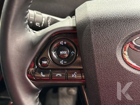 2021 Toyota Prius HYBRID 1.8L AUTOMATIC - REVERSE CAMERA - CRUISE CONTROL - FACTORY ALLOY WHEELS - PARKING SENSORS €20,950 thumbnail