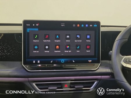 2026 Volkswagen Tiguan 2.0 TDI 150HP R-Line €64,901 thumbnail