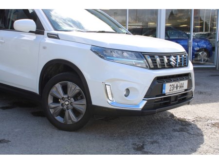2023 Suzuki Vitara - thumbnail 3