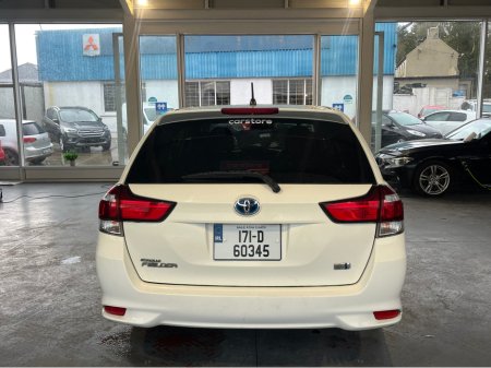 2017 Toyota Corolla - thumbnail 3