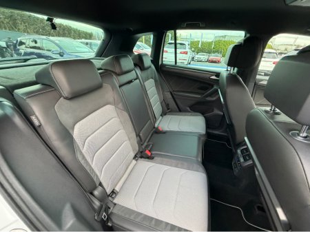 2019 Volkswagen Tiguan R-LINE 4WD - 2.0L DIESEL - AUTO - 12M WARRANTY - CAR: 1724 €32,950 thumbnail