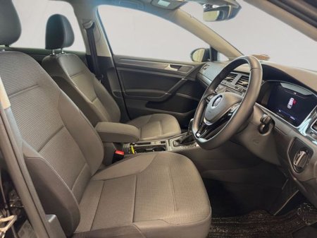 2019 Volkswagen Golf - thumbnail 11