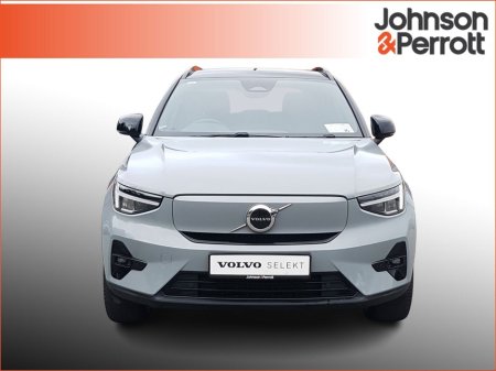 2024 Volvo XC40 - thumbnail 4