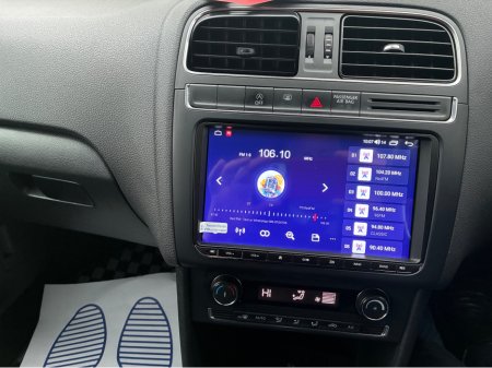 2017 Volkswagen Polo 1.2i TSI Petrol Automatic Comfortline €14,500 thumbnail