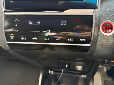 2018 Honda Fit - thumbnail 16