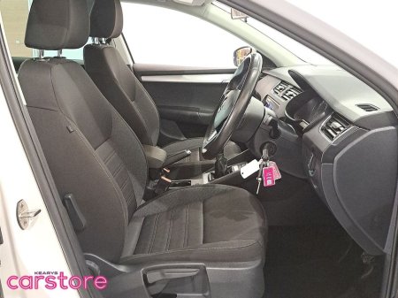 2019 Skoda Octavia - thumbnail 11