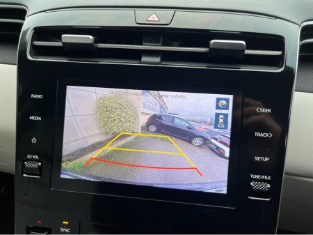 2023 Hyundai Tucson EXECUTIVE 1.6 PETROL PLUG IN HYBRID //LOW MILES//FULL LEATHER HEATED SEATS//REVERSE CAMERA// €33,950 thumbnail