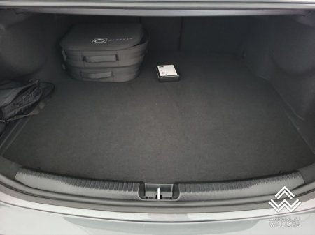 2025 Mercedes-Benz C Class - thumbnail 29