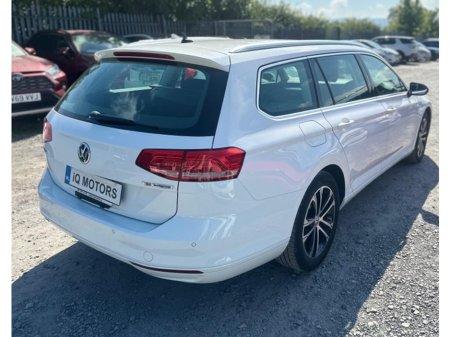 2016 Volkswagen Passat - thumbnail 7