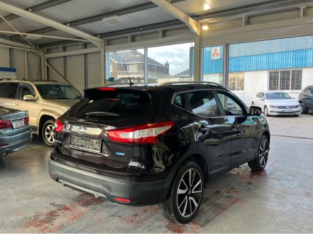 2016 Nissan Qashqai - thumbnail 6