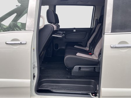 2014 Nissan Serena 2014 Nissan Serena Self Charging Hybrid Automatic 8 Seater €11,950 thumbnail