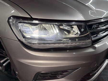2018 Volkswagen Tiguan - thumbnail 3