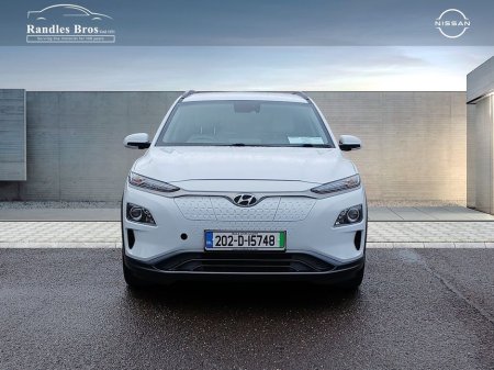 2020 Hyundai Kona - view 4