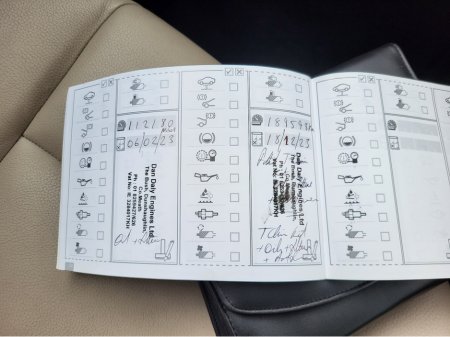 2011 BMW 5 Series - thumbnail 25