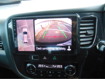 2017 Mitsubishi Outlander PHEV Intense €18,995 thumbnail