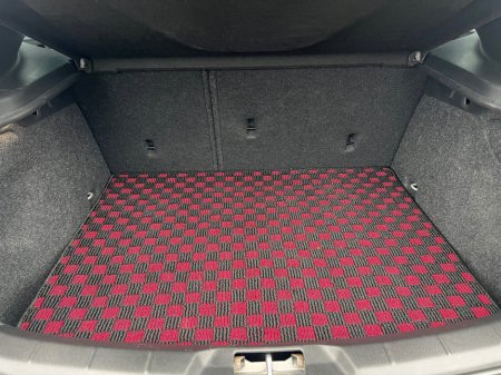 2016 Volvo V40 Cross Country D4 dynamic edition €16,500 thumbnail